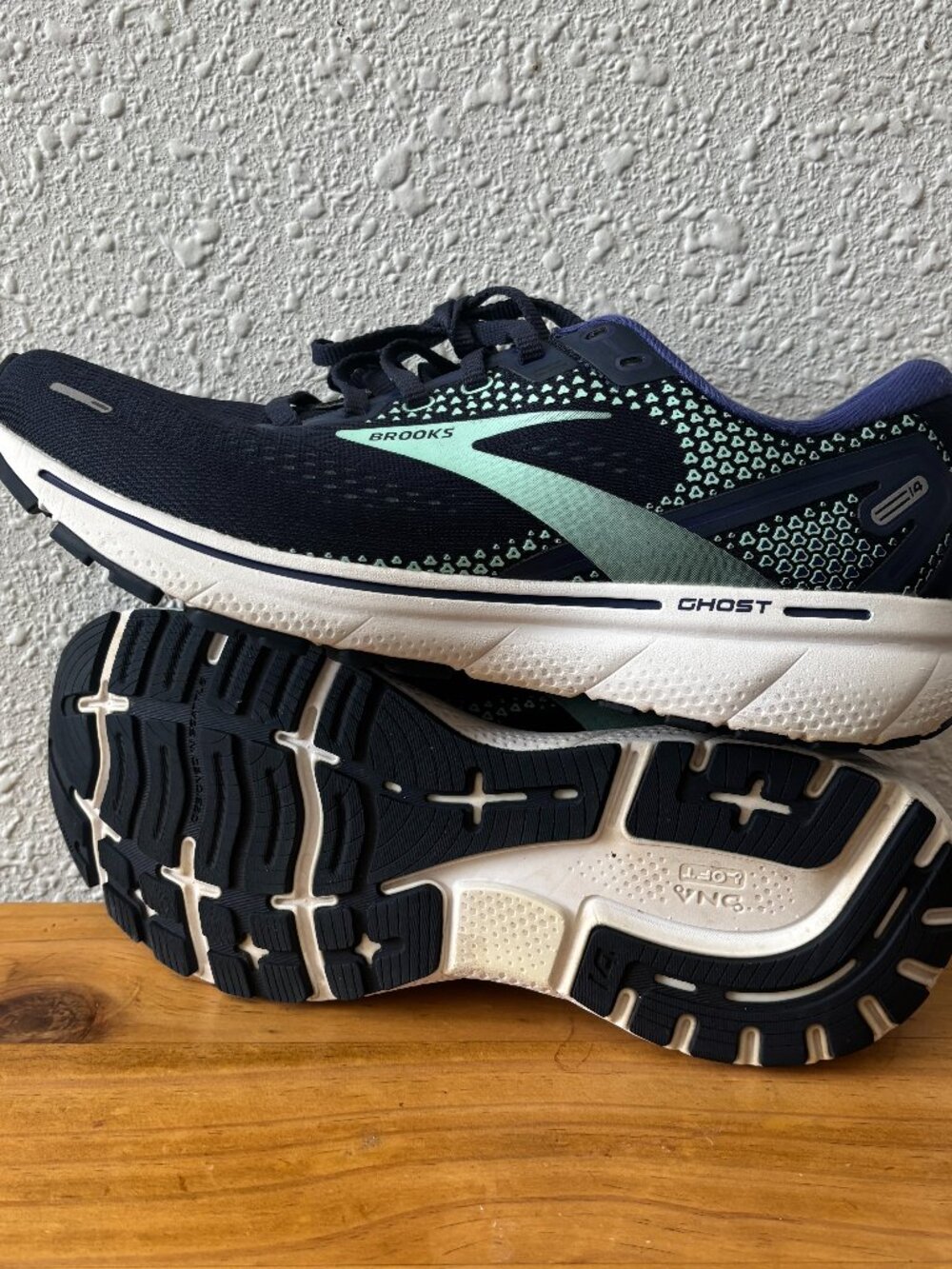 BROOKS ghost 14 narrow running shoes womens size 9 navy blue mint